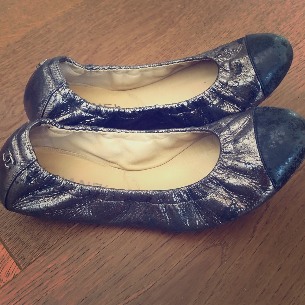 Chanel Distressed Metallic Cap Toe Ballerina Flats